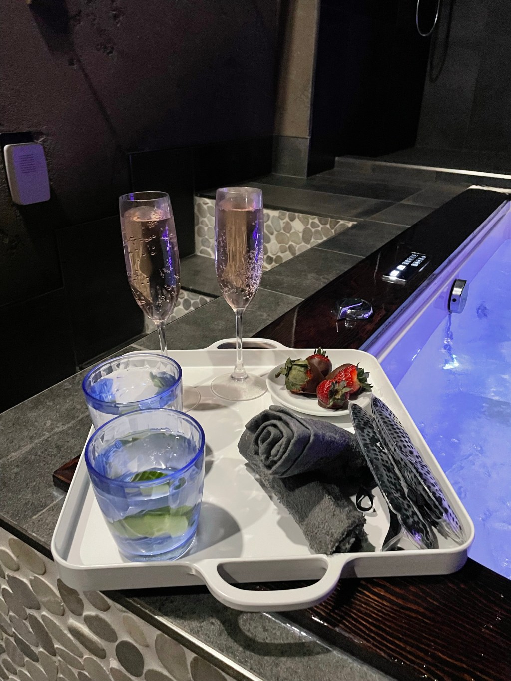 Mineral Bath Spa at Cave Cure & Therapy, Langley